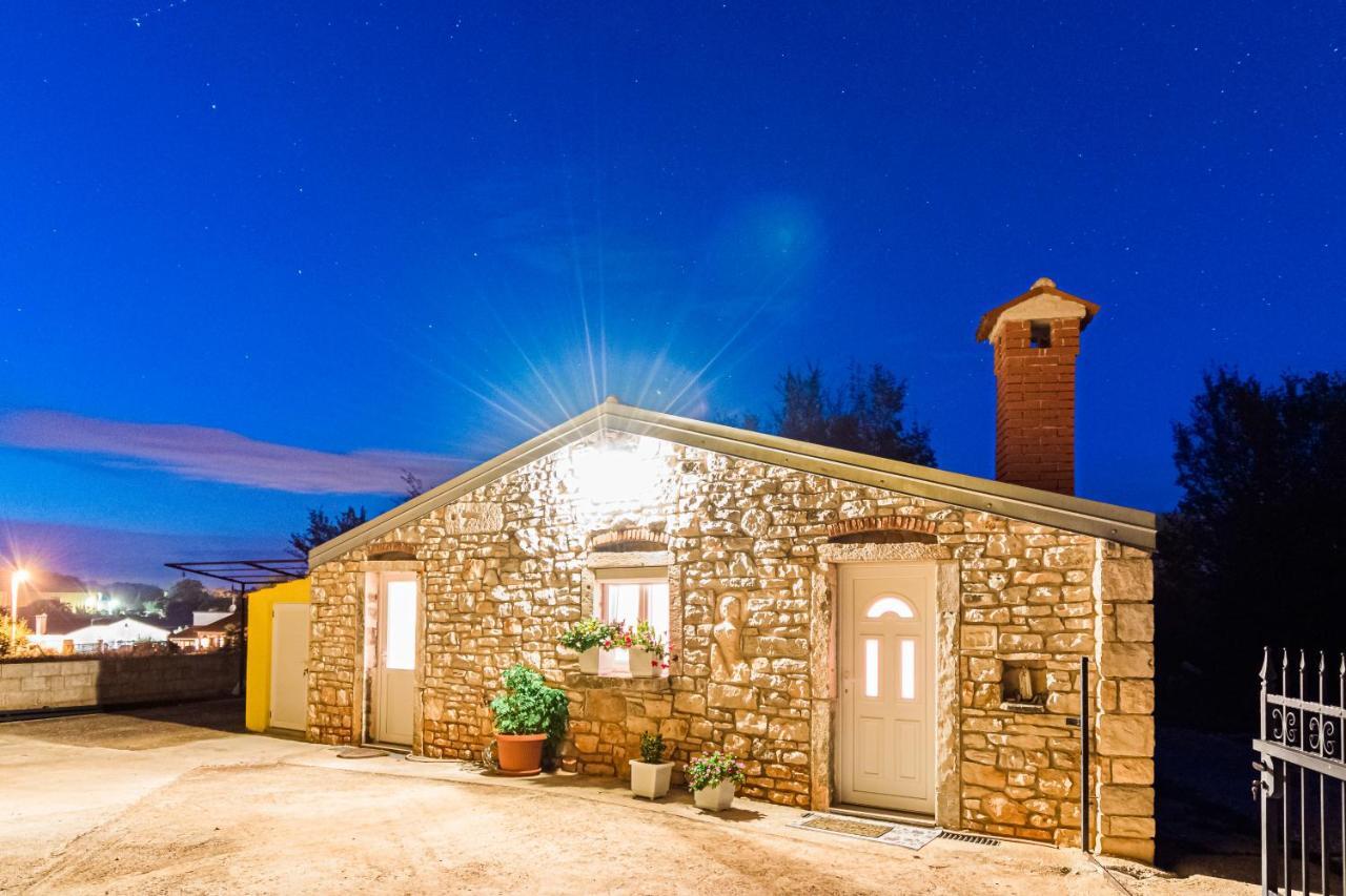 Lovely House Rovinj Exterior photo